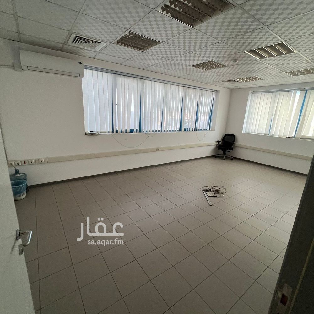 20 bedroom building in Granada, Riyadh 14