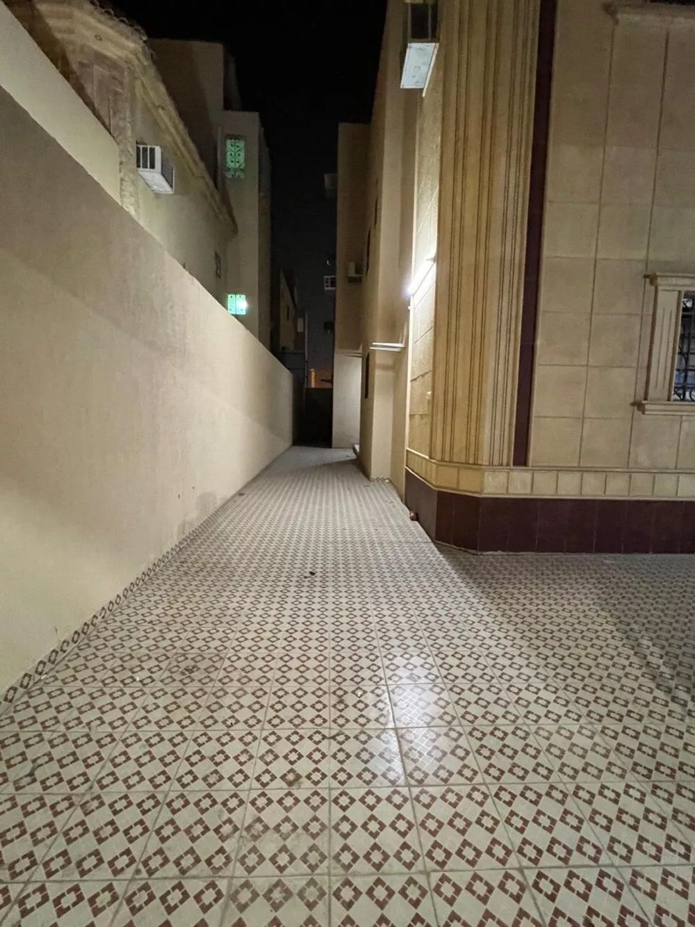 4 bedroom villa in Al Qadisiyah 4