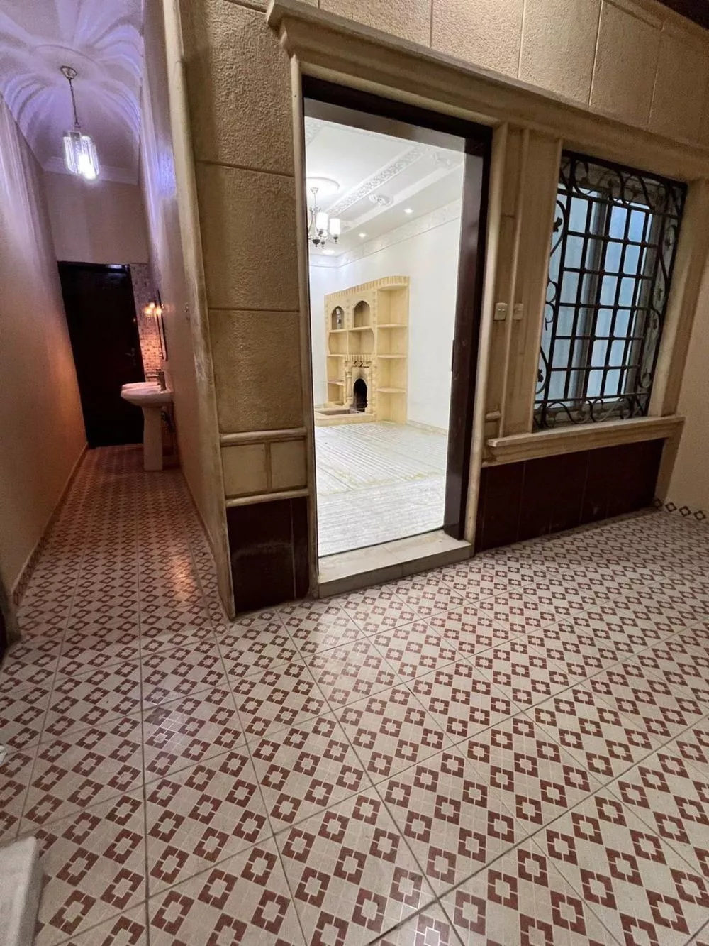 4 bedroom villa in Al Qadisiyah 8