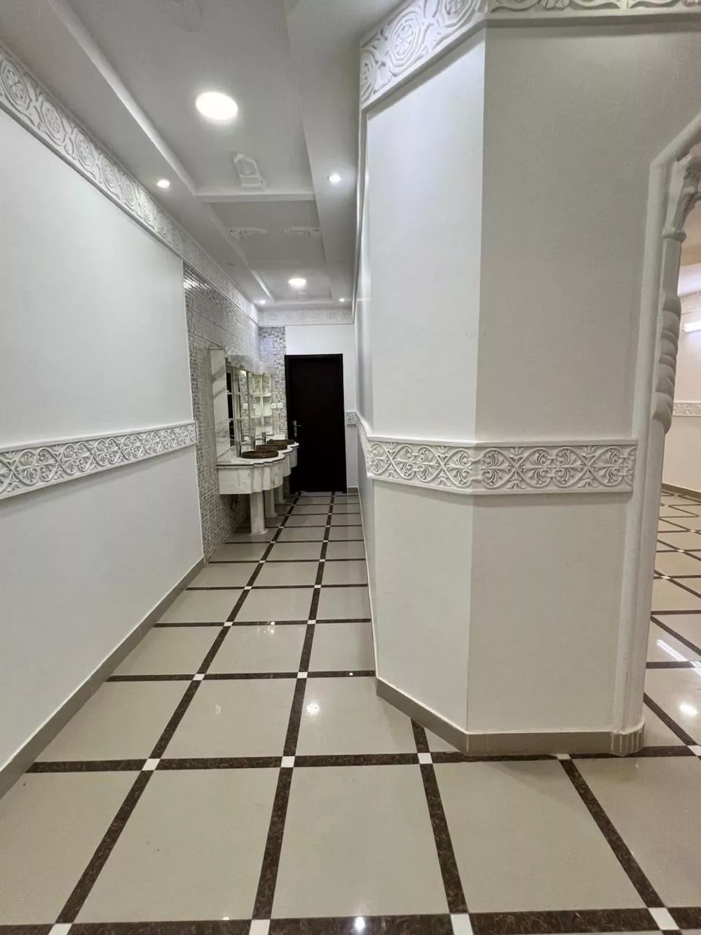 4 bedroom villa in Al Qadisiyah 9