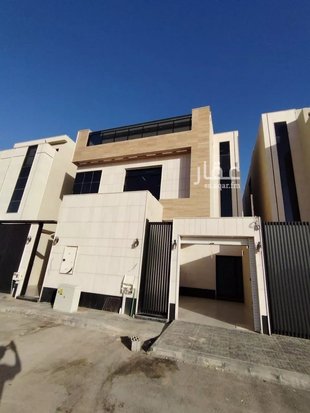 4 bedroom villa in Al Maizilah 2