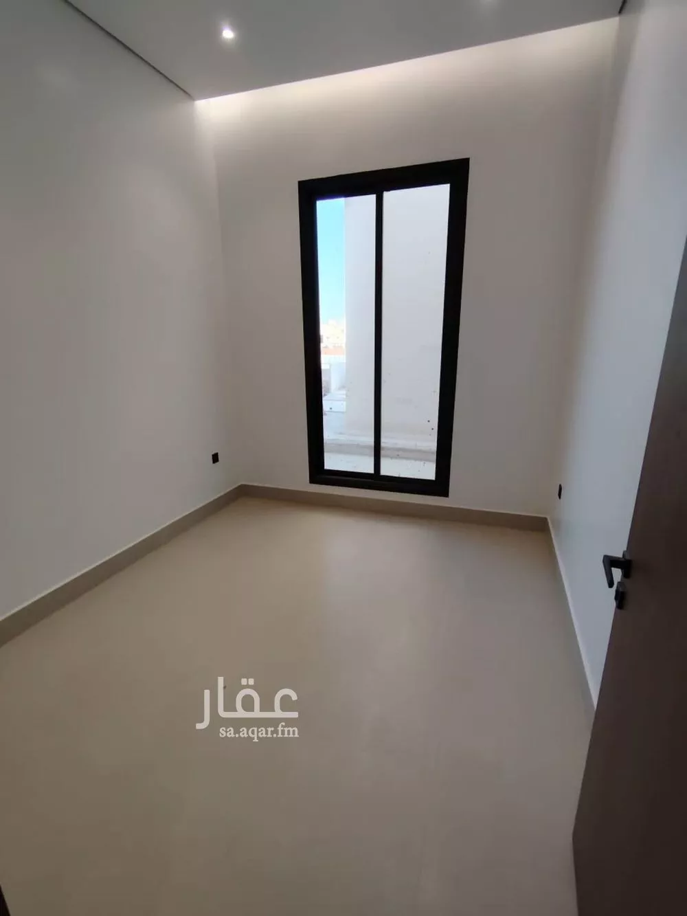 4 bedroom villa in Al Maizilah 5