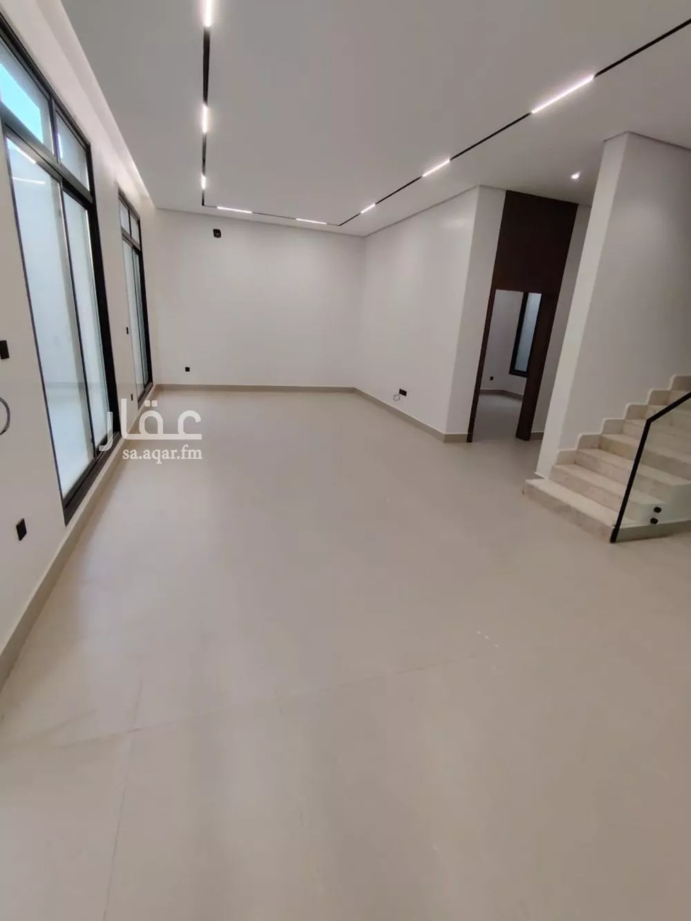 4 bedroom villa in Al Maizilah 6