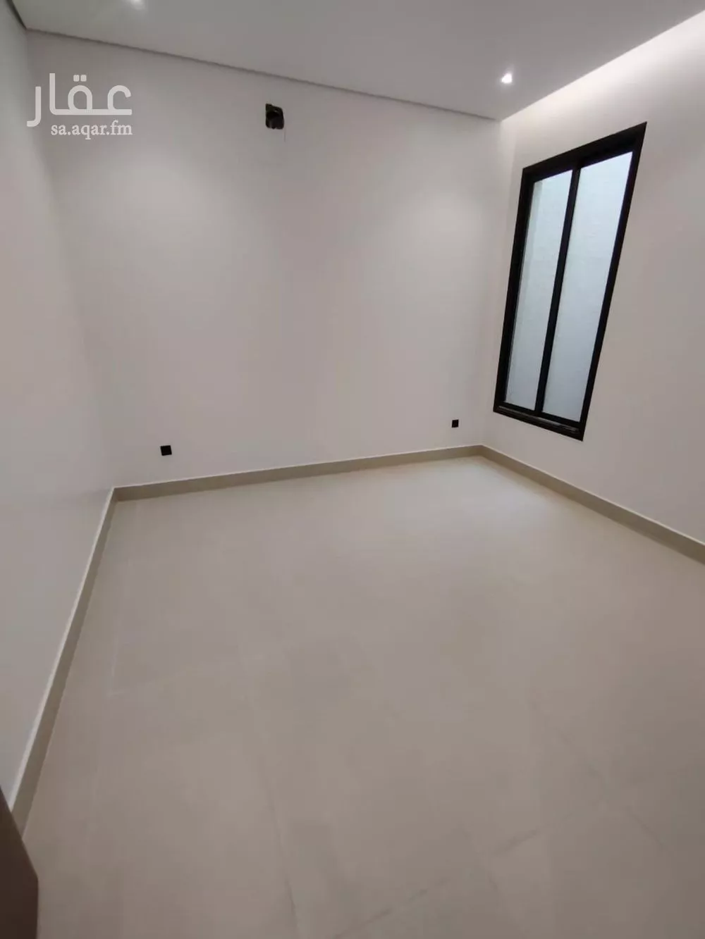 4 bedroom villa in Al Maizilah 8