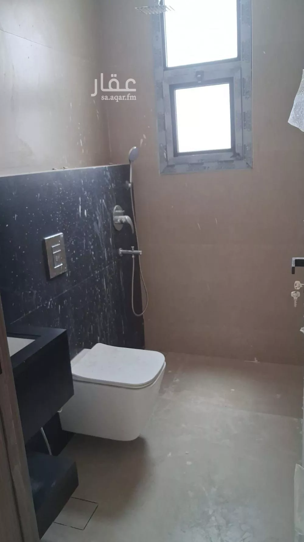 1077 sqm building in Ash Sharq 5