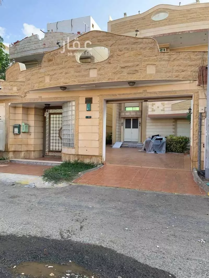 فيلا 8 غرف في النعيم 2