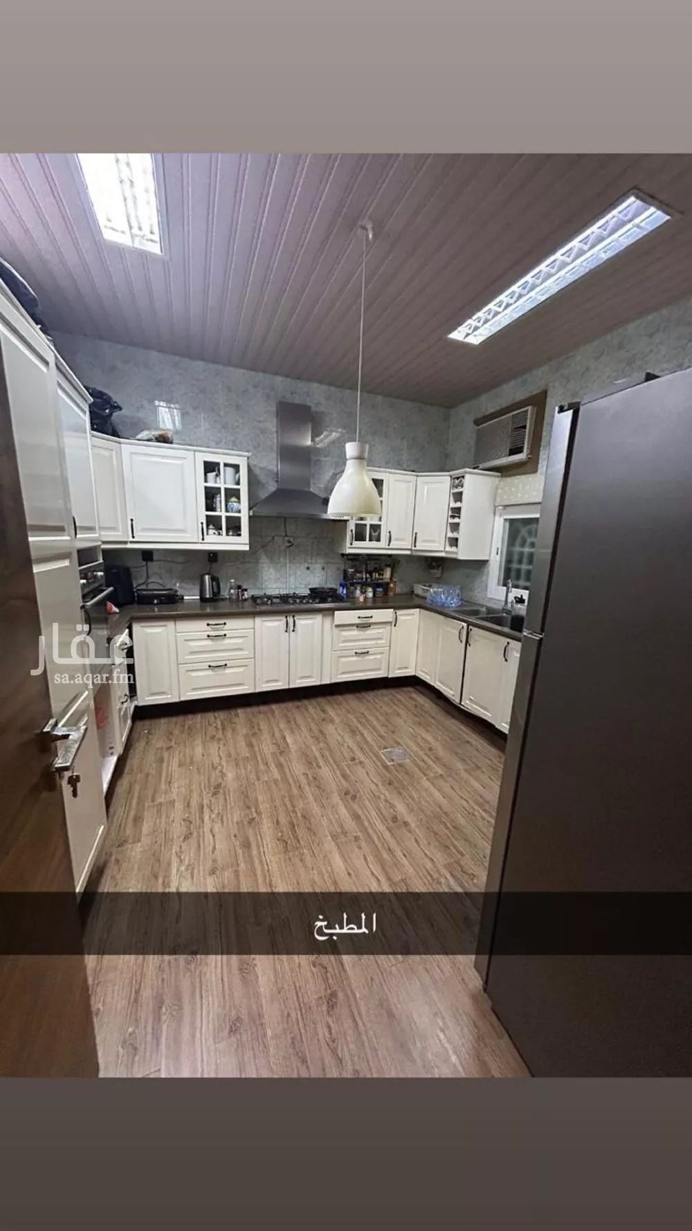 فيلا 7 غرف في الزهرة 10