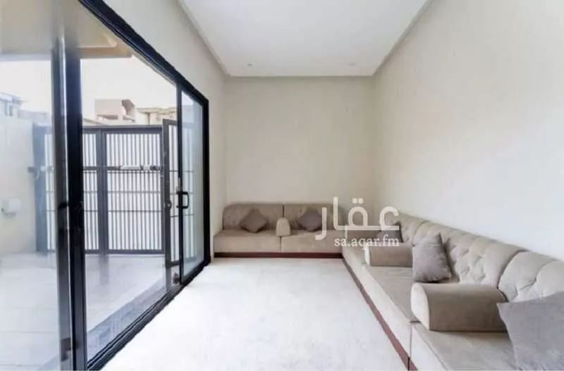 8 bedroom villa in Al Yarmouk 2