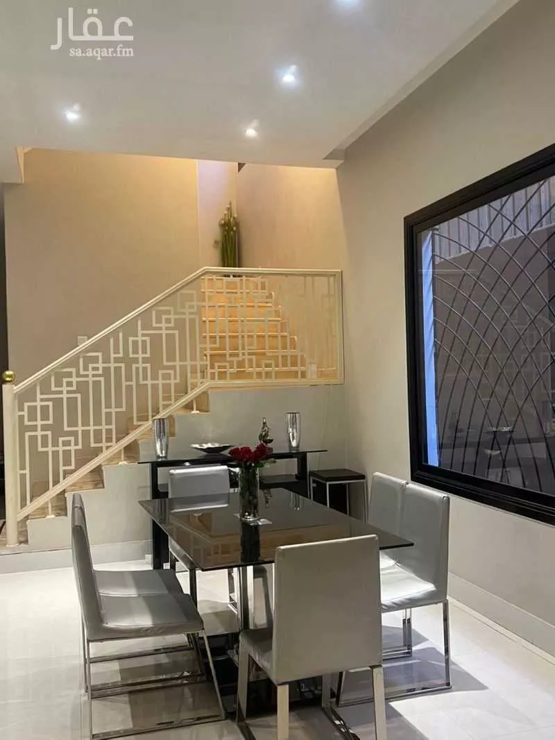 5 bedroom apartment in Al Khaleej 2