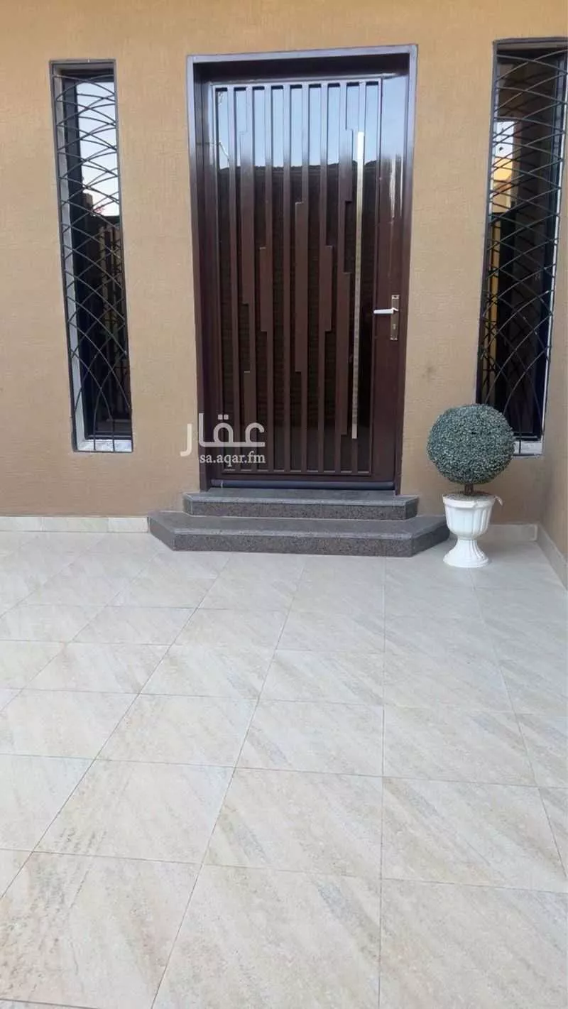 5 bedroom apartment in Al Khaleej 4