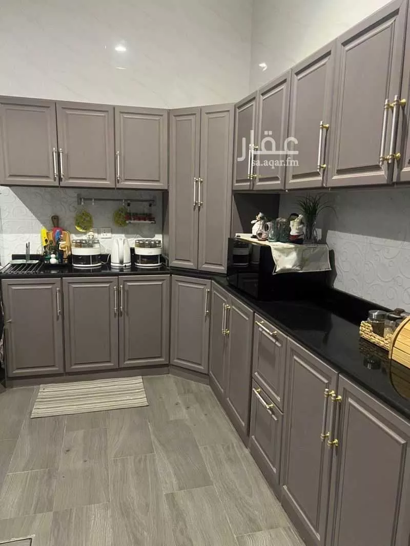 5 bedroom apartment in Al Khaleej 5