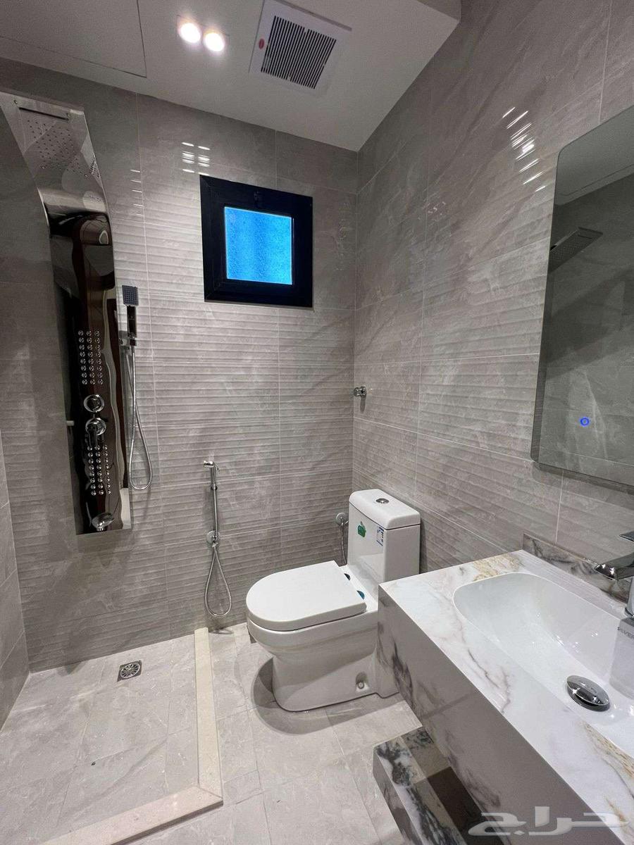 شقة 4 غرف في ولي العهد 10
