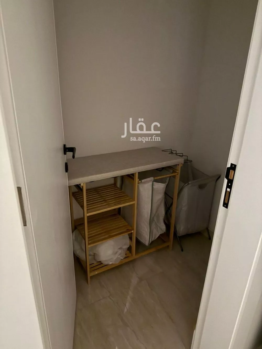 شقة 3 غرف في الملقا 6