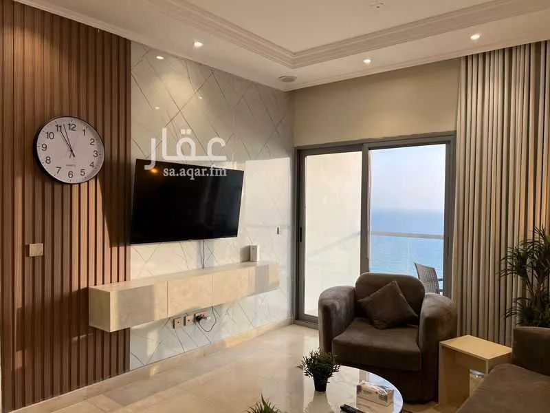2 bedroom apartment in Al Shati 4
