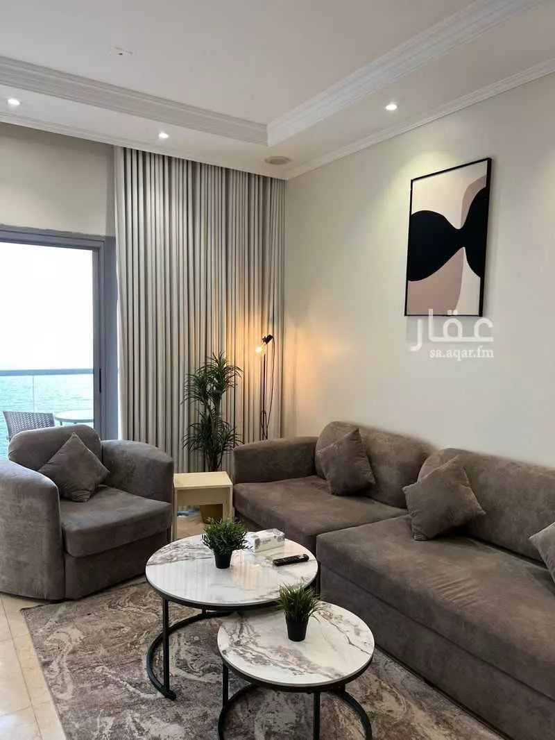 2 bedroom apartment in Al Shati 6