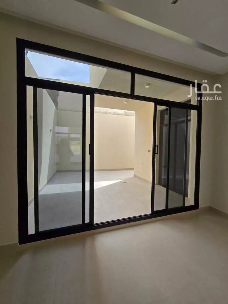 6 bedroom villa in Al Janadriyah 2