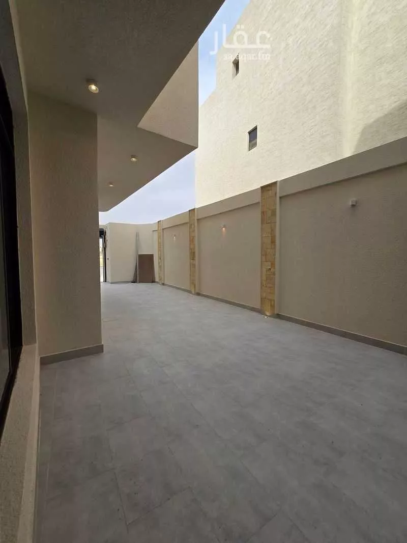 6 bedroom villa in Al Janadriyah 3