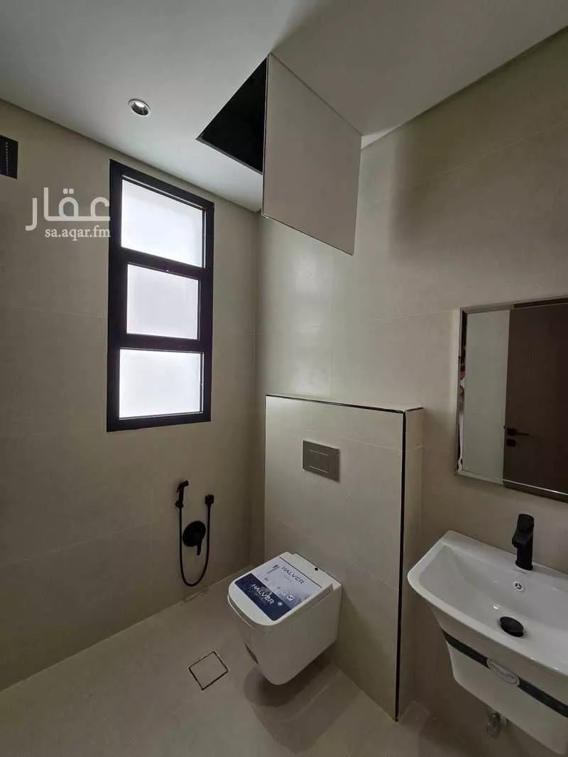 6 bedroom villa in Al Janadriyah 5