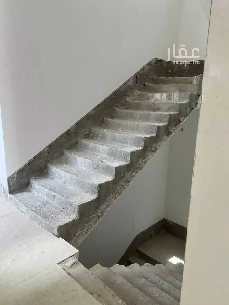 فيلا 5 غرف في الصفا 7