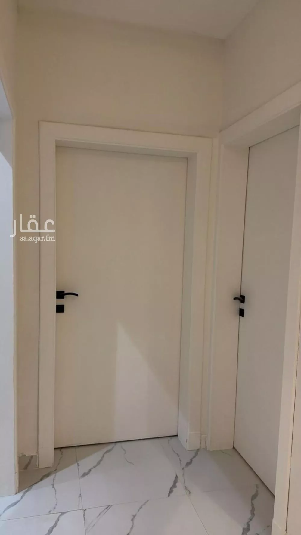 شقة 3 غرف في الملقا 10