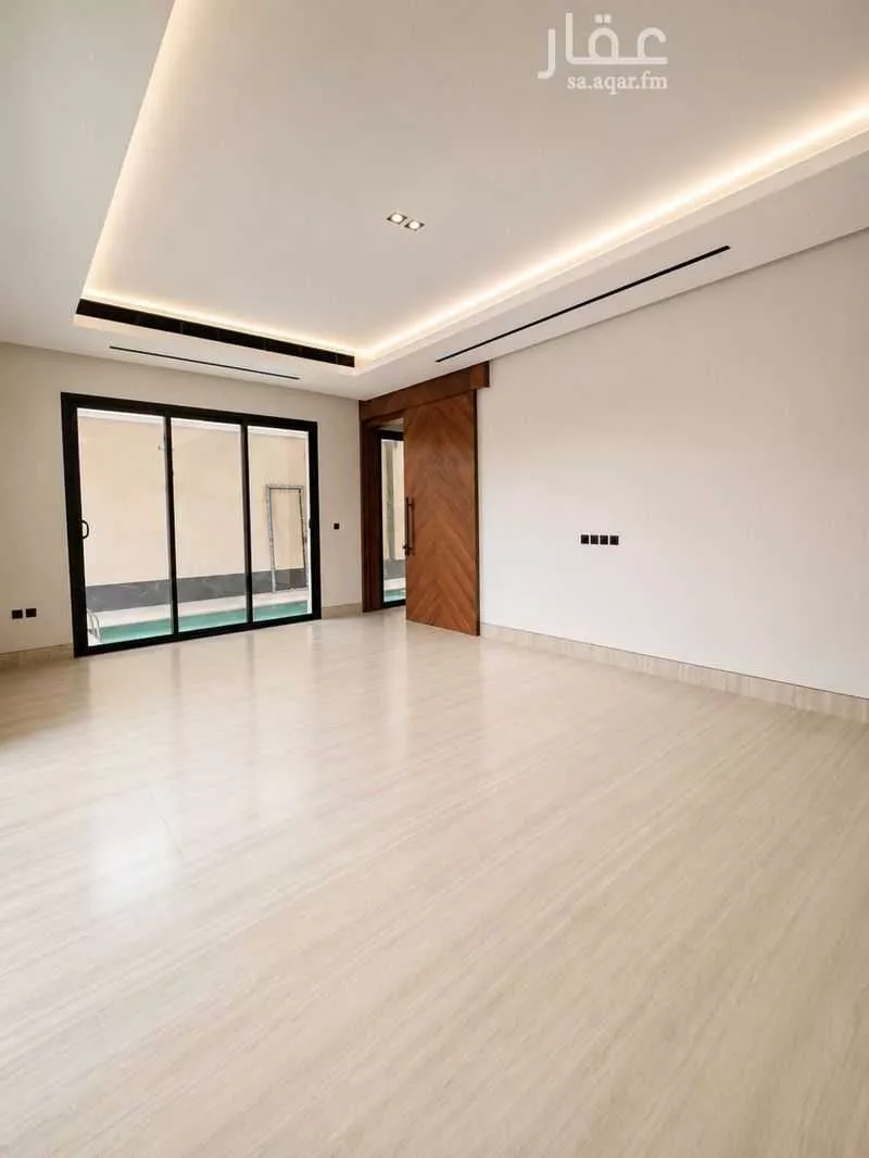 5 bedroom villa in Al Aridh 6