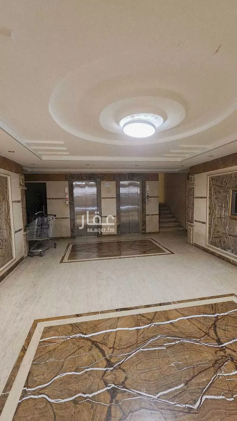 6 bedroom apartment in Al Salamah 5