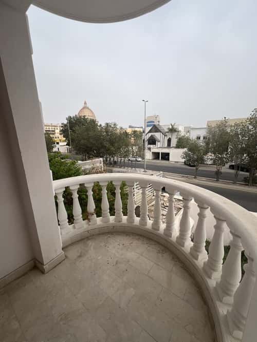 فيلا 7 غرف في الزهراء 18