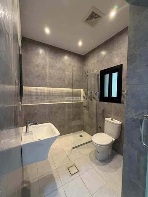 4 bedroom apartment in Al Rawdah 17