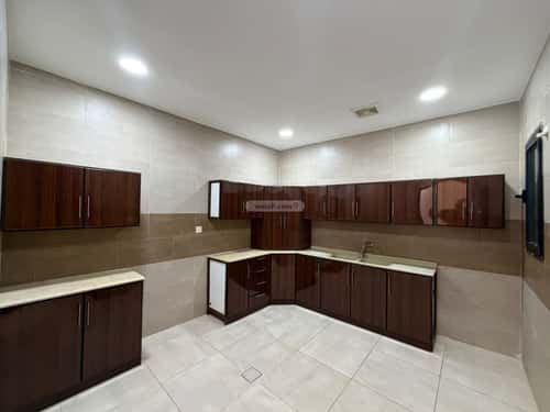 4 bedroom apartment in Al Rawdah 3