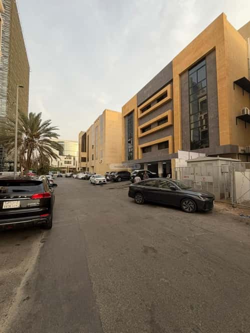 4 bedroom apartment in Al Rawdah 10