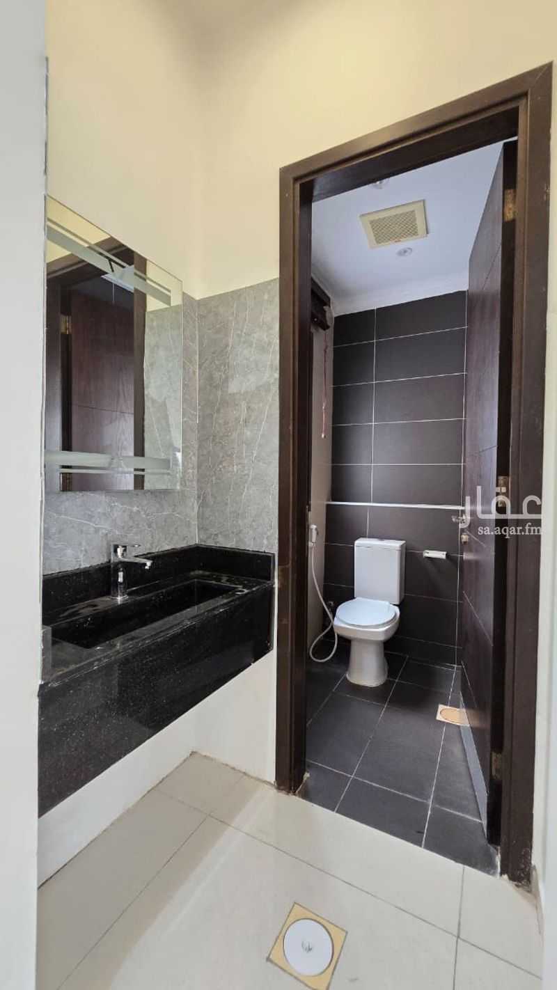 4 bedroom villa in Al Buhairah, Eastern Province 18