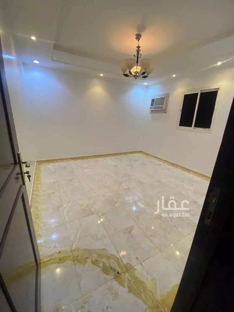 5 bedroom floor in Dhahrat Laban 5