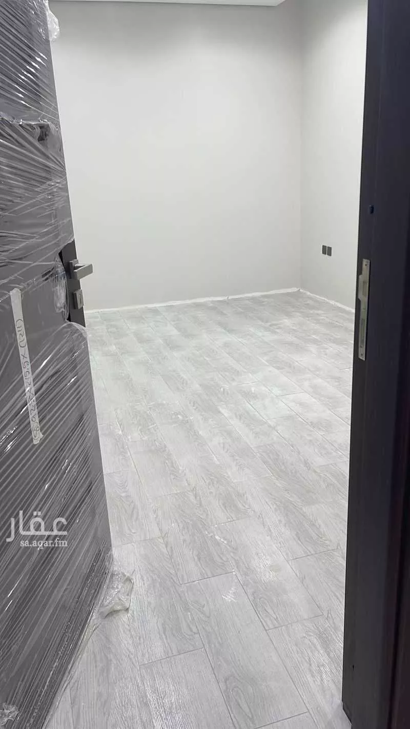 عمارة 1250 م² في الخزامى 4