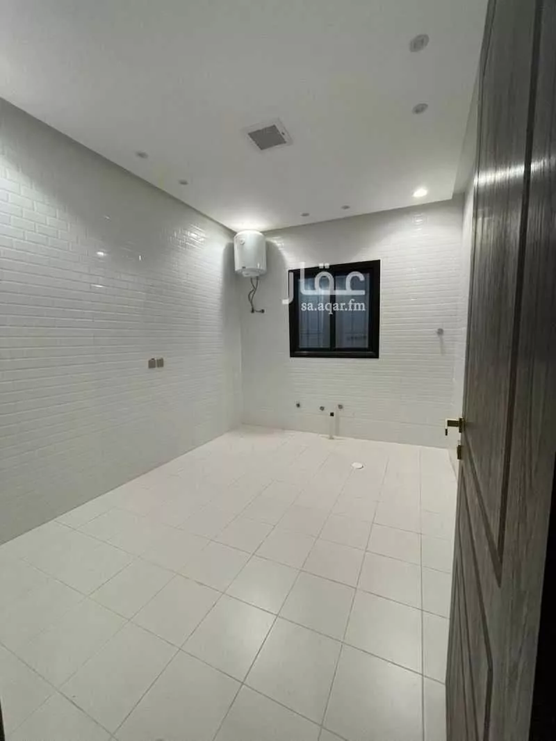 3 bedroom floor in Al Rimal 2