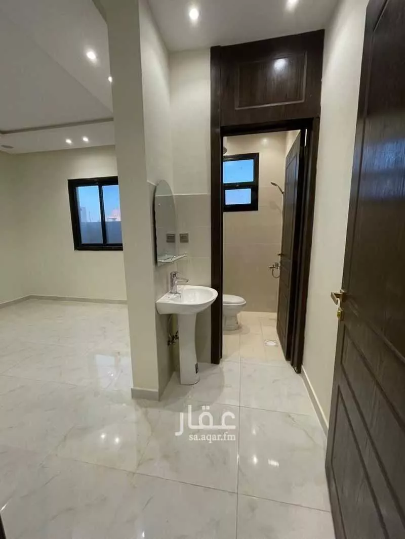 3 bedroom floor in Al Rimal 8