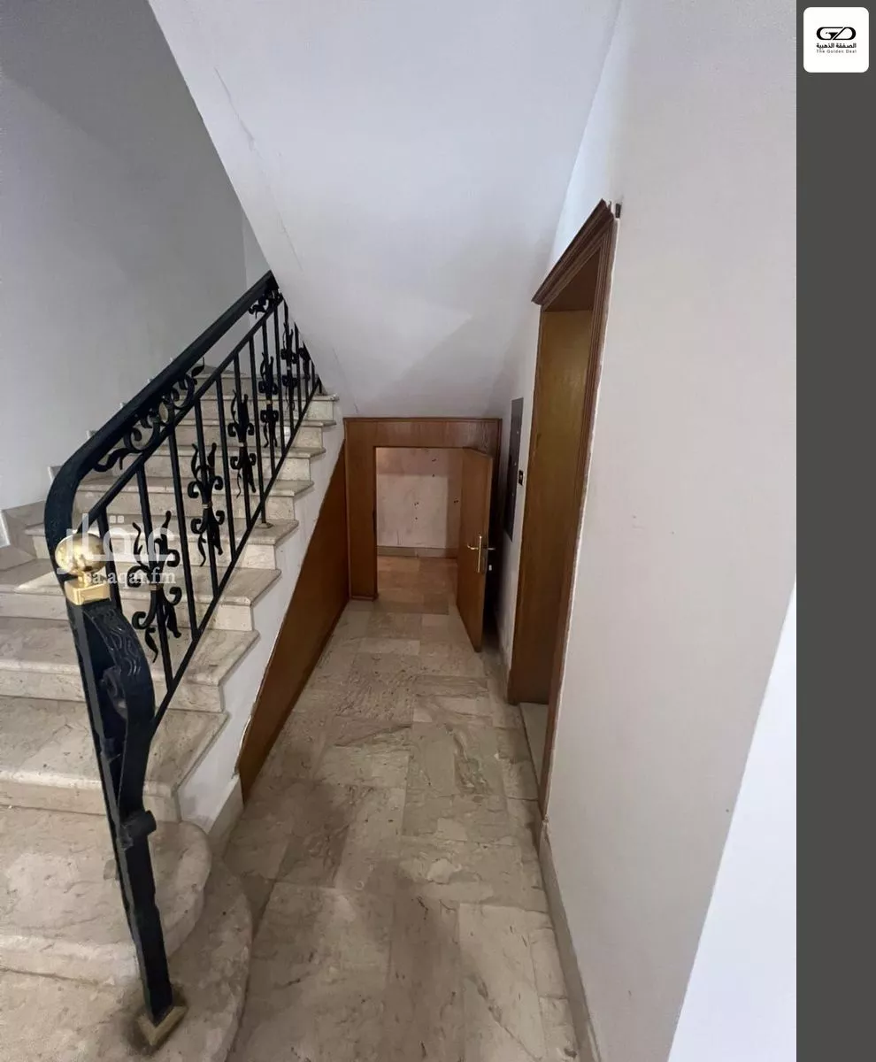 7 bedroom villa in Al Zahra 16