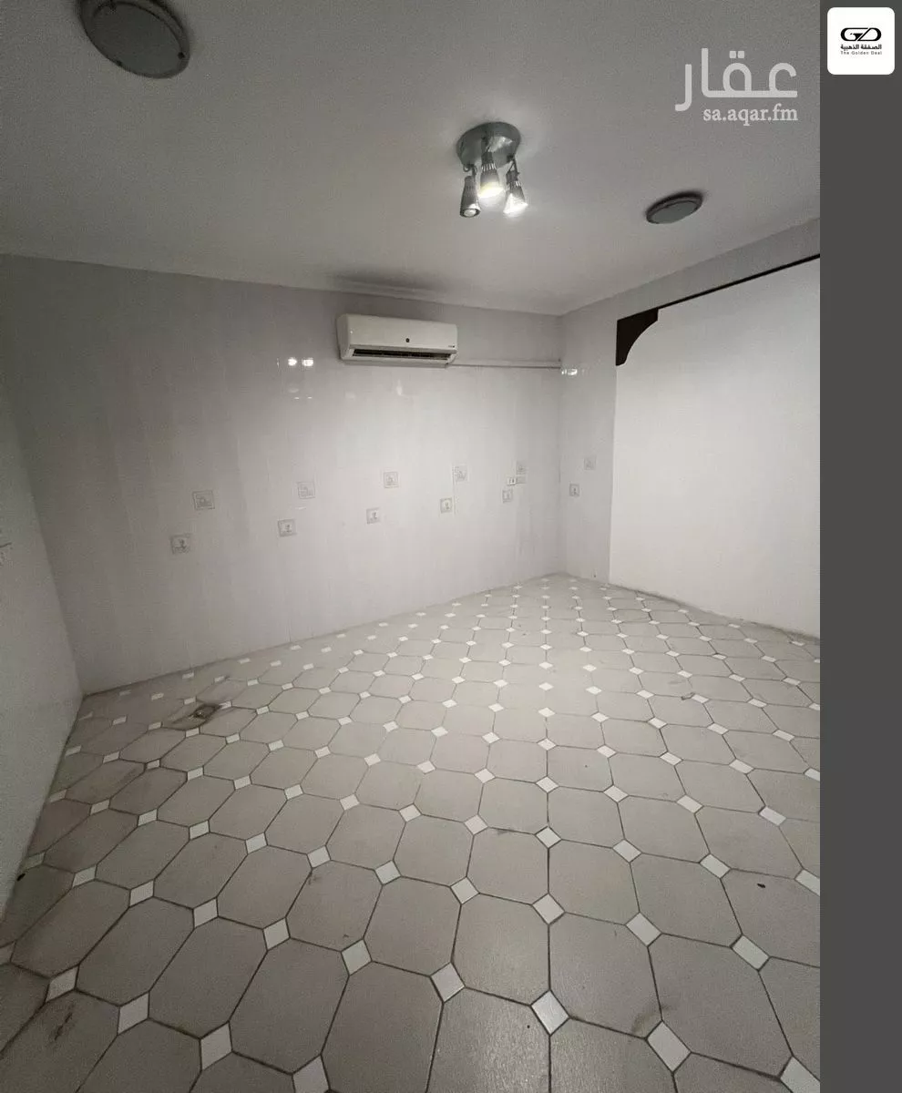7 bedroom villa in Al Zahra 18