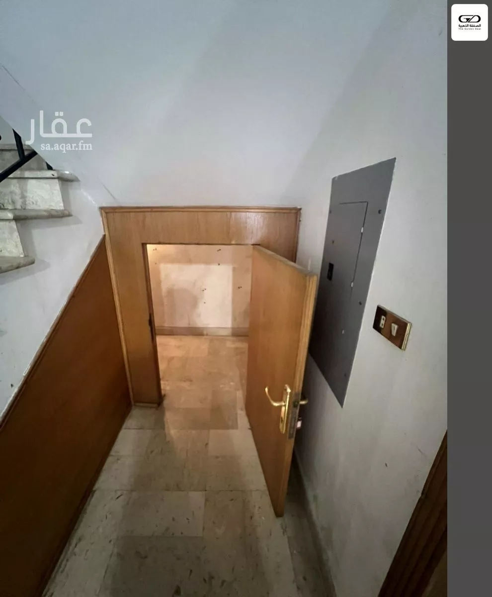 7 bedroom villa in Al Zahra 20