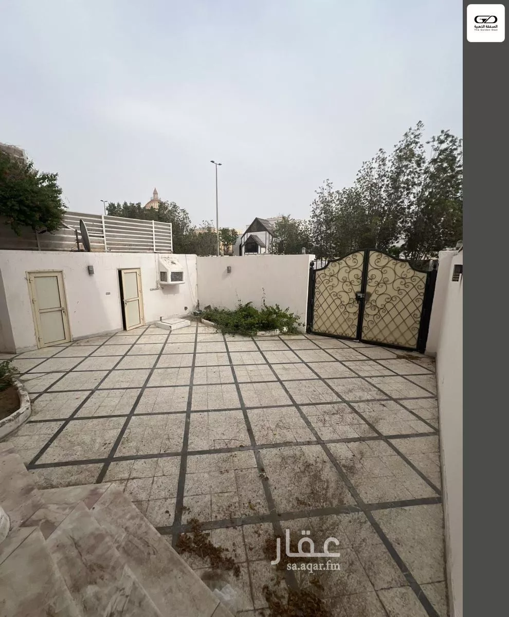 7 bedroom villa in Al Zahra 3