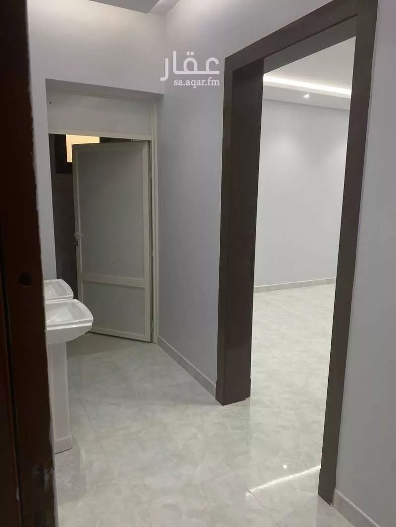 5 bedroom floor in Al Qairawan 2