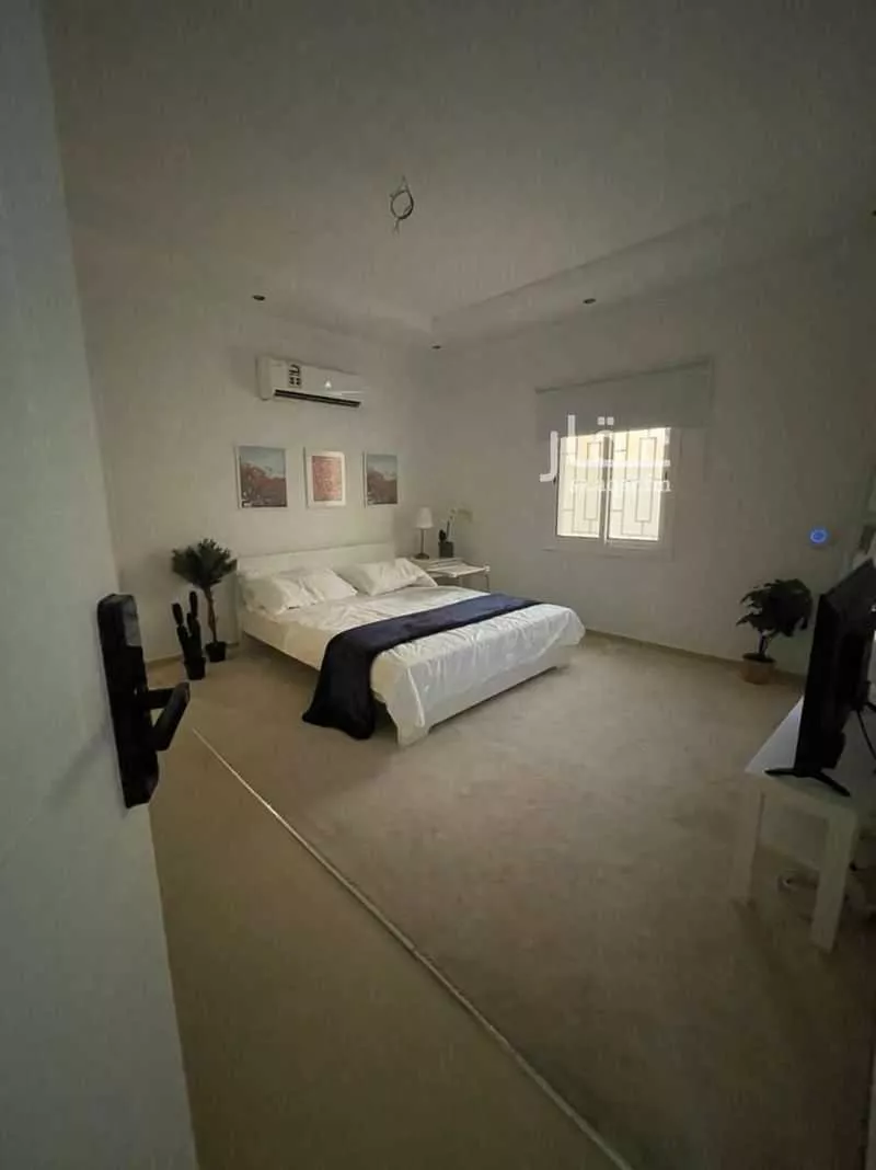 6 bedroom floor in Al Falah 9