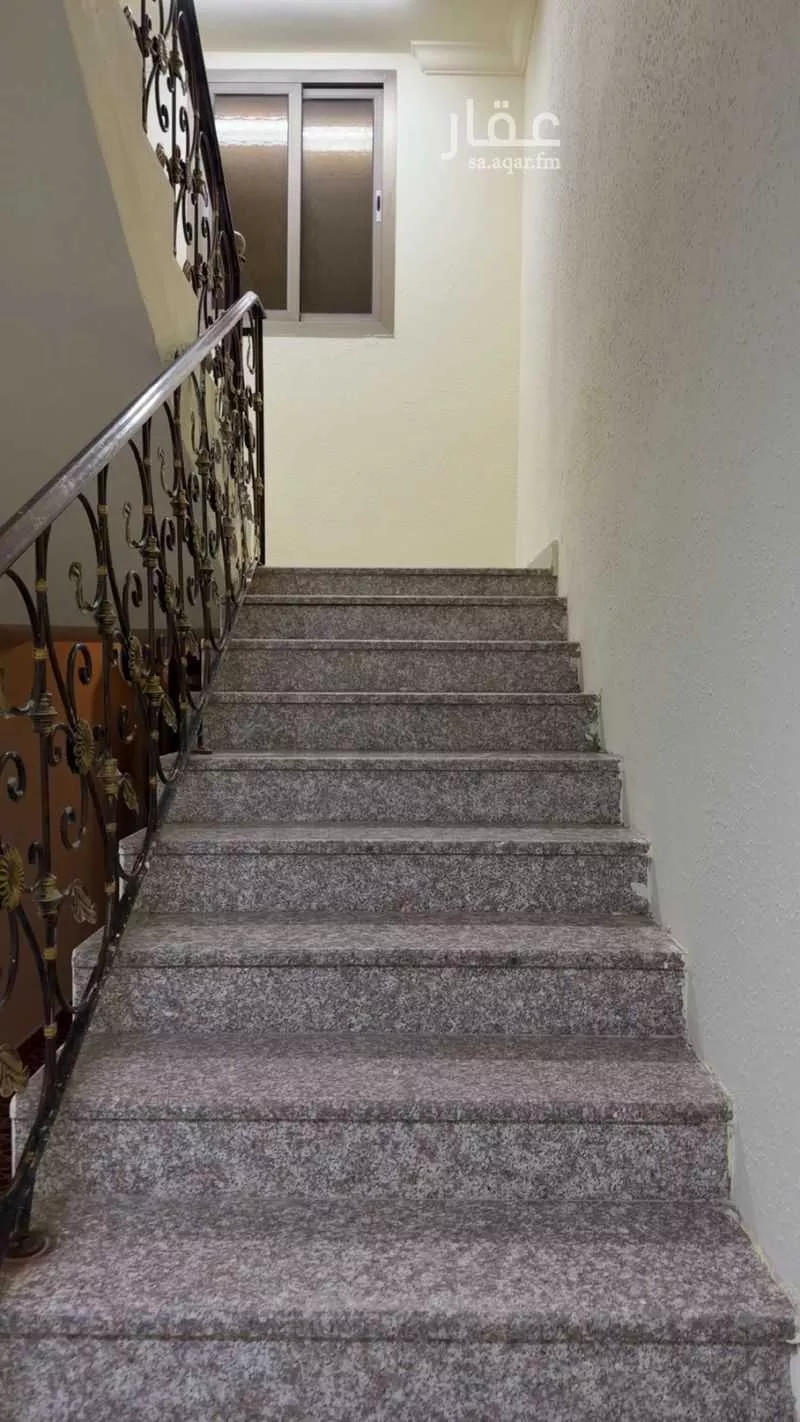 3 bedroom floor in Al Faisaliyyah 5