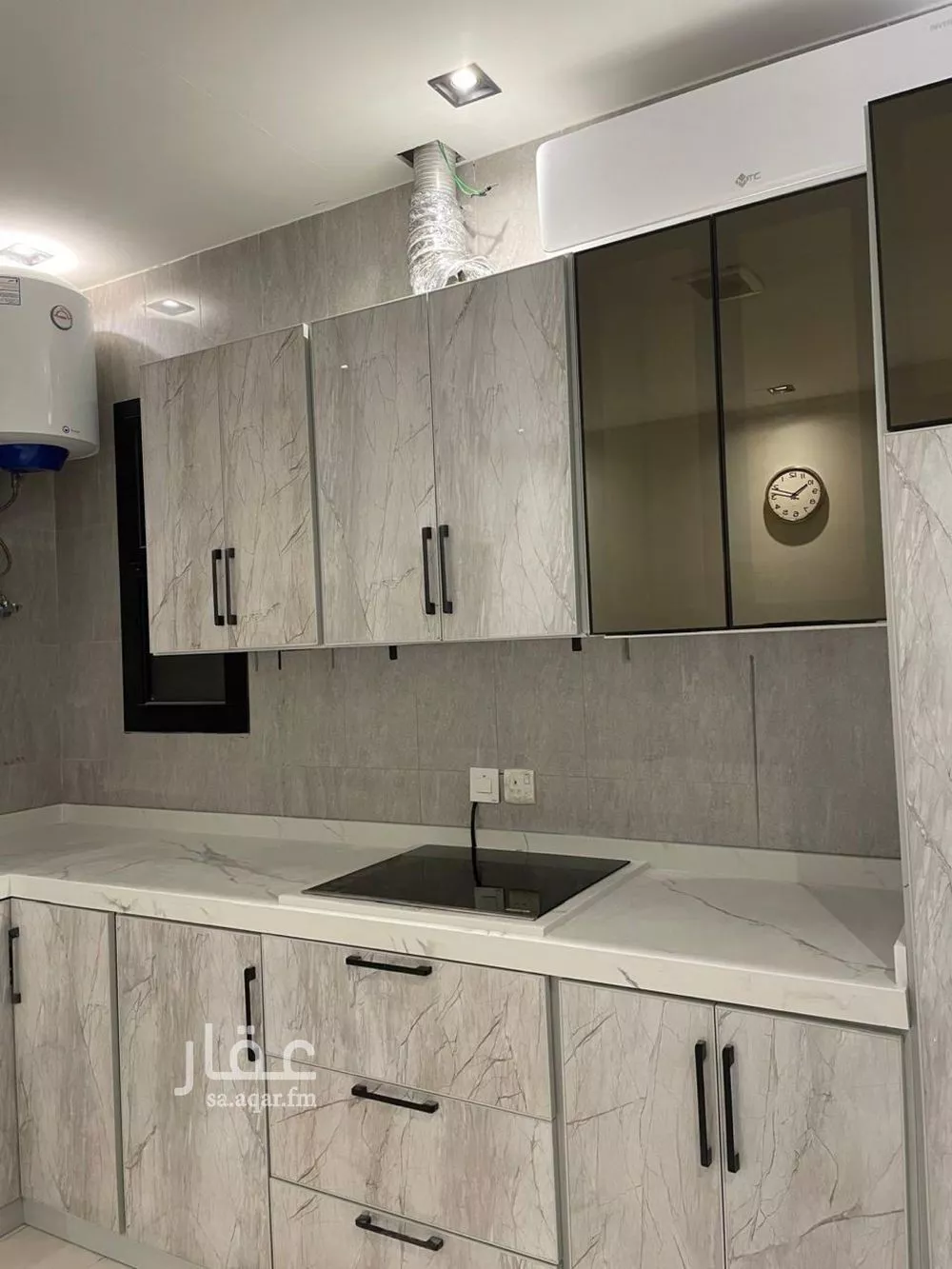 3 bedroom floor in Al Qairawan 4