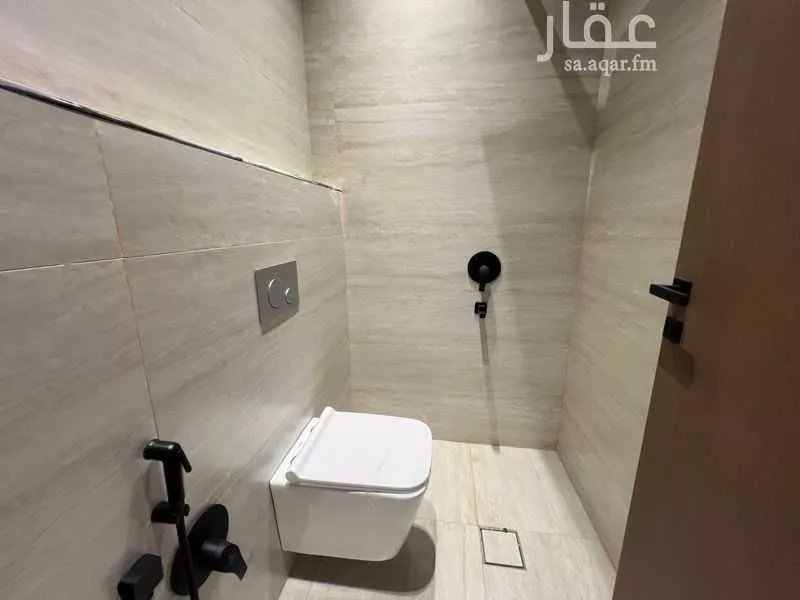 5 bedroom floor in Qurtubah 5