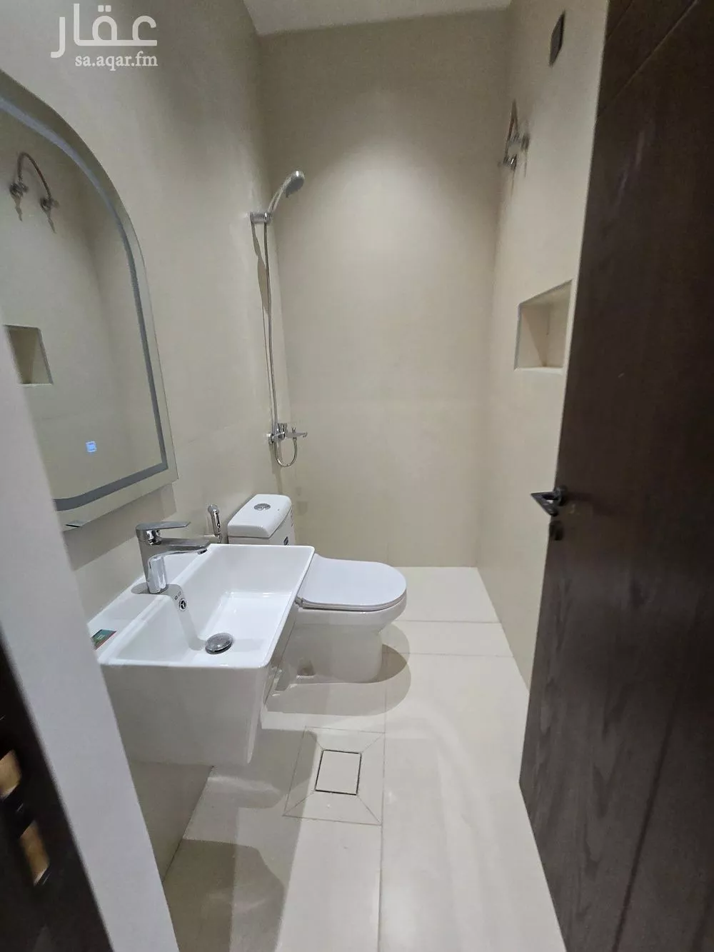 3 bedroom apartment in Al Nuzhah 6