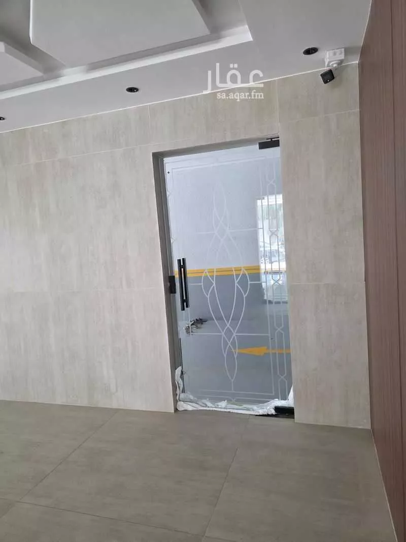 عمارة 127 م² في الروضة 16