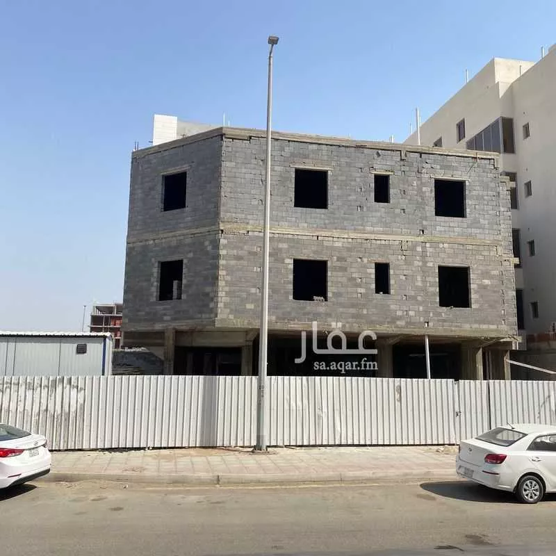 عمارة 664 م² في الصوارى 2