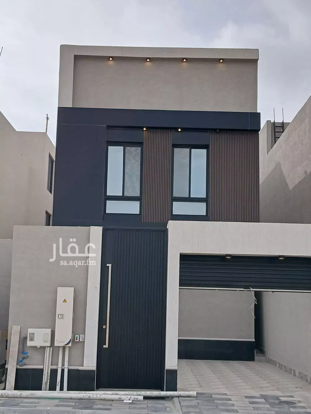 8 bedroom villa in Al Manar 2