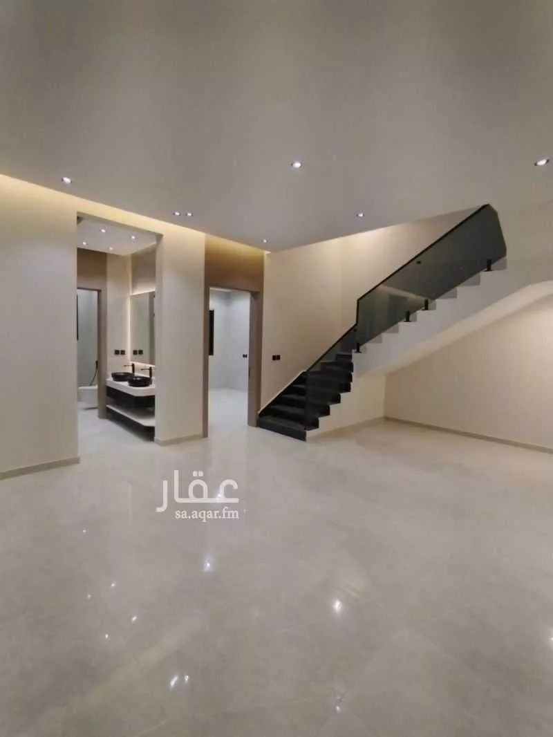 فيلا 9 غرف في ضاحية الملك فهد 2