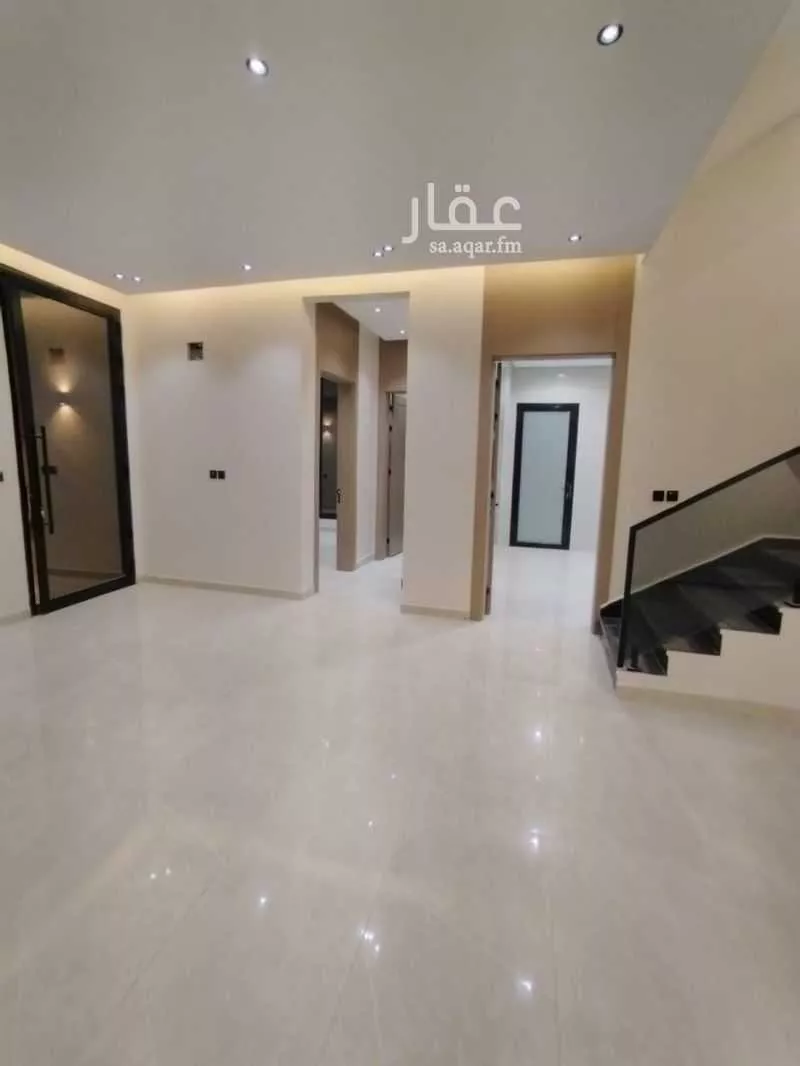 فيلا 9 غرف في ضاحية الملك فهد 21
